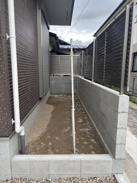 安城市今池町4丁目　全1棟・1号棟の庭|草花で飾れるお庭。