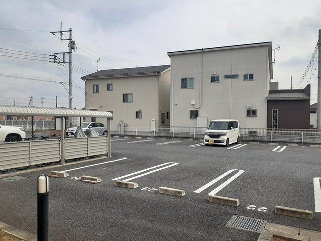 シュトラーゼＡの駐車場