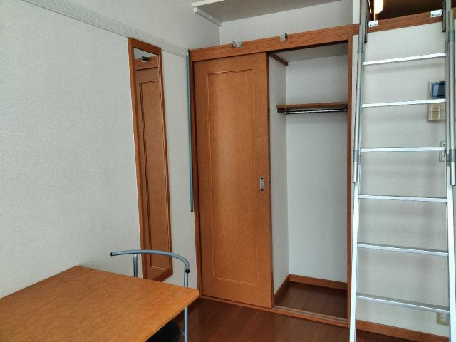 レオパレスコンパル唐湊壱番館の内装