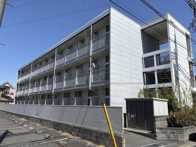 レオパレス中宗岡の外観