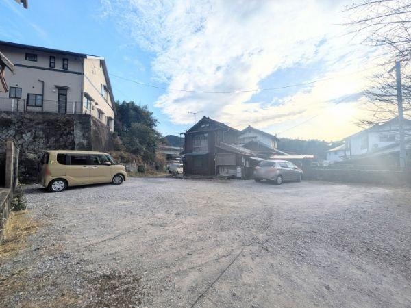 福良　土地のその他|駐車場部分