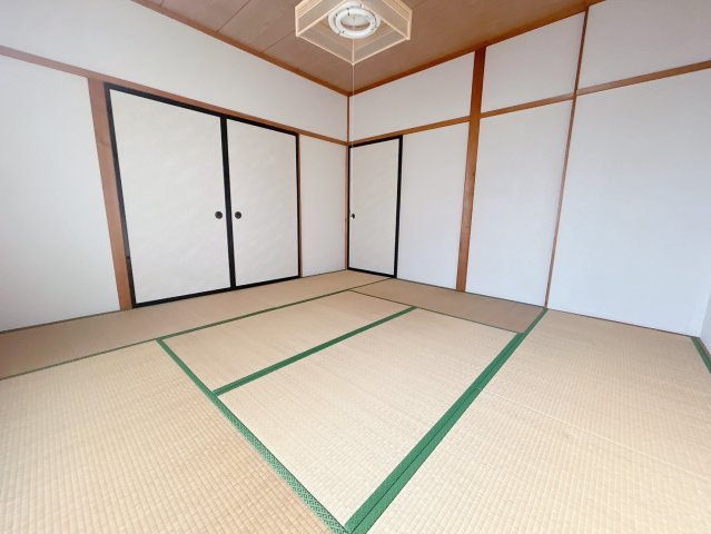 グランデールサトウの和室