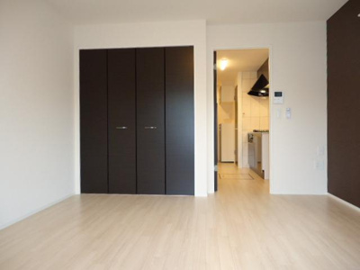 【内装】 | ソレアード | 洋室