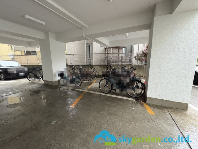 藤沢東急ドエルオークスの駐輪場