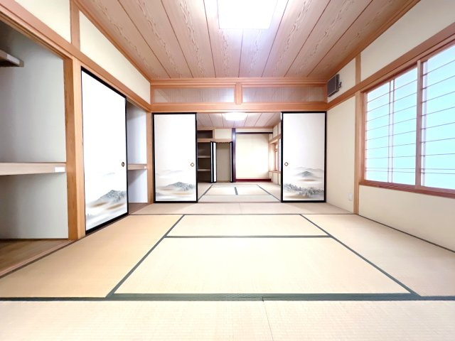 花巻市中根子字明堂　土地建物の和室