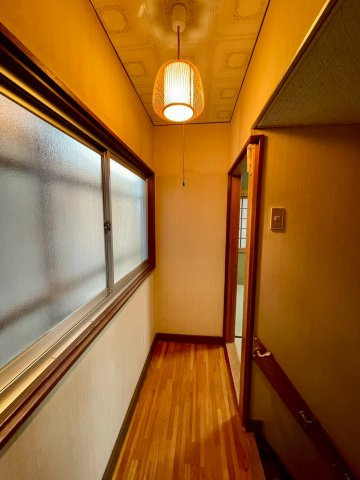 旭区清水3丁目中古戸建の内装|2階の廊下です。