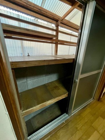 旭区清水3丁目中古戸建のバルコニー|外からの目が気にならないバルコニーで洗濯物が干せます
