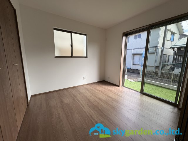 藤沢市西富　新築戸建　全1棟A号棟の洋室|リビング隣の洋室