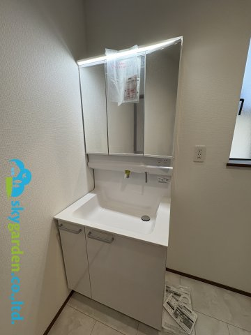 藤沢市西富　新築戸建　全1棟A号棟の独立洗面台|独立洗面化粧台付き