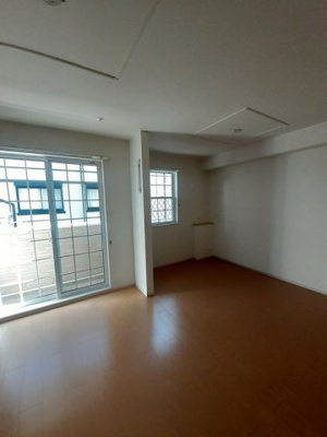 【居間・リビング】 | コルテーゼ　Ⅱ | こちらの居間で趣味の時間をお楽しみください