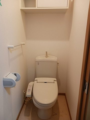【トイレ】 | グリーン・ビュー千寿 | シンプルで使いやすいトイレです
