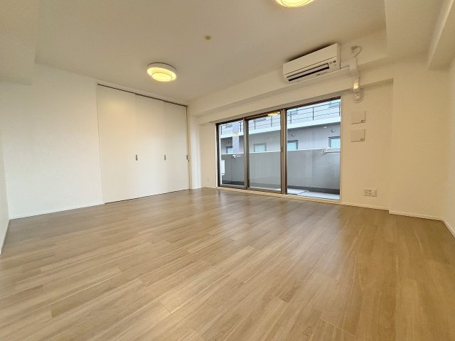 セノアタワー新大阪の居間・リビング