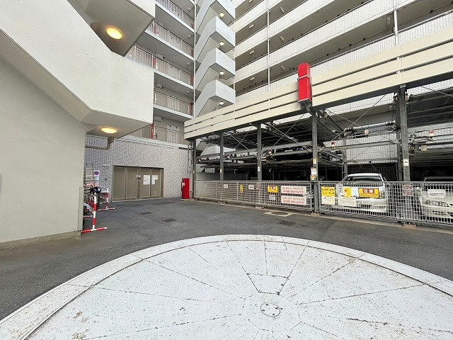 セノアタワー新大阪の駐車場