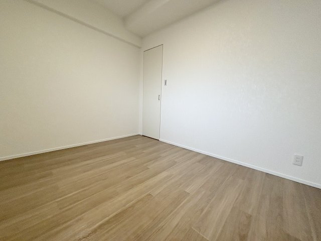 セノアタワー新大阪の洋室