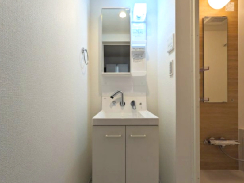 エッグストラートの洗面所