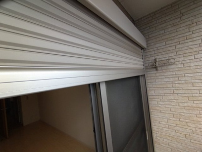 【その他】 | クレイノ港北Ⅱ | サッシ シャッター付き