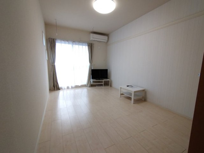 【居間・リビング】 | クレイノ港北Ⅱ