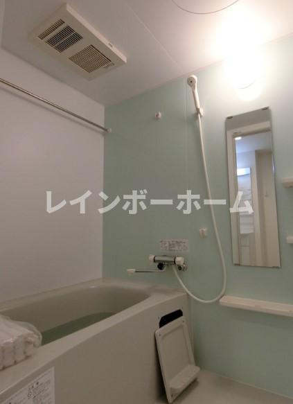 リブリ・ノトスの浴室