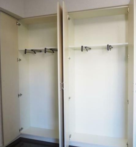 ルーブル高田馬場弐番館の収納|クローゼット付☆