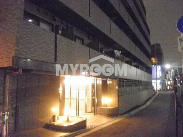 ルーブル高田馬場弐番館のエントランス