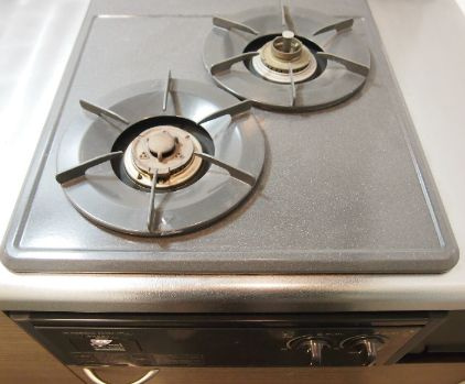 ルーブル高田馬場弐番館のキッチン|お料理に便利な２口ガスキッチン★