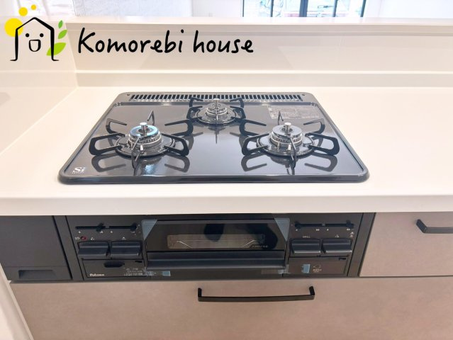 さいたま市北区別所町　10期　新築一戸建て　リガーレ　01のキッチン|キッチンでお料理をお楽しみください