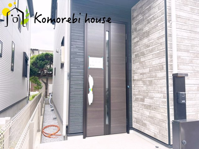 さいたま市北区別所町　10期　新築一戸建て　リガーレ　01の玄関|ゆったりとした玄関です