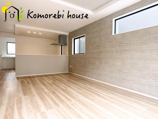 さいたま市北区別所町　10期　新築一戸建て　リガーレ　01の居間・リビング|こちらのリビングで趣味の時間をお楽しみください