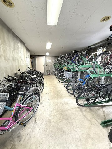 真駒内南町シティハウスの駐車場
