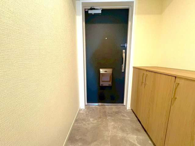 ◆２０２５年７月リフォーム完了◆美室◆駅徒歩３分◆収納豊富◆アドリーム伏見向島の玄関|玄関