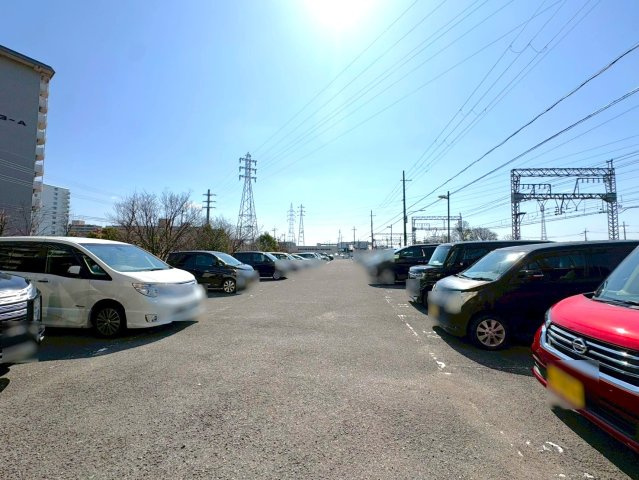 ◆２０２５年７月リフォーム完了◆美室◆駅徒歩３分◆収納豊富◆アドリーム伏見向島の駐車場|駐車場