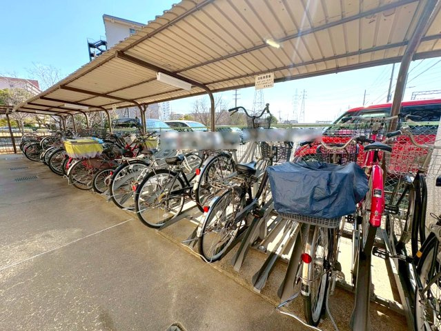 ◆２０２５年７月リフォーム完了◆美室◆駅徒歩３分◆収納豊富◆アドリーム伏見向島の駐輪場|駐輪場