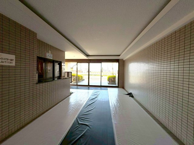 ◆２０２５年７月リフォーム完了◆美室◆駅徒歩３分◆収納豊富◆アドリーム伏見向島のその他共用部分|エントランス