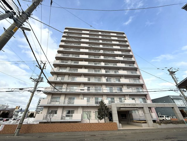 アイシティ真栄の外観