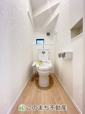 【トイレ】 | CRADLE GARDEN小山市喜沢第8　2 | いつも綺麗に清潔に！シャワー付きトイレです♪
