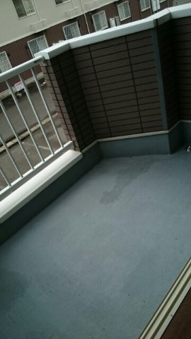 ハイツ　ロジュマンＡのバルコニー|暖かな日差しのふりそそぐバルコニー