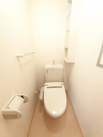 サニープレイスＢのトイレ|コンパクトで使いやすいトイレです