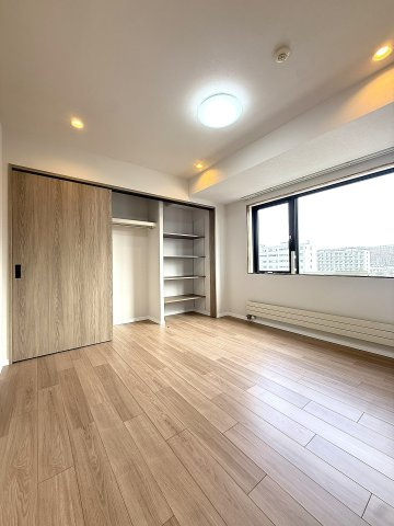 リブウェル真駒内緑町イーストヴュ―の洋室