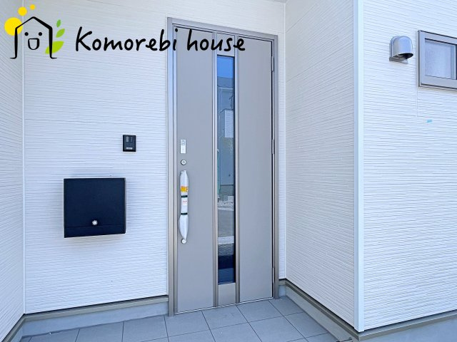 上尾市領家　第2　新築一戸建て　クレイドルガーデン　03の玄関