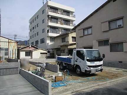 広島市西区草津東1丁目　新築一戸建ての前面道路含む現地写真