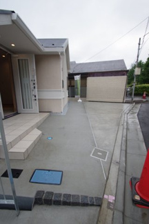 【駐車場】