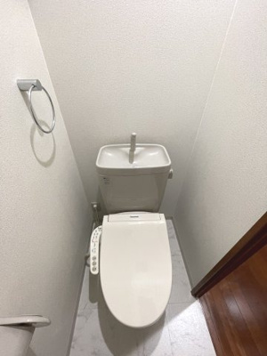 【トイレ】 | 第５アローズ新大阪 | 清潔感のあるトイレです
