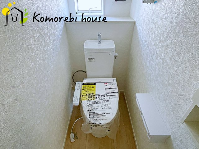 上尾市領家　第2　新築一戸建て　クレイドルガーデン　04のトイレ|コンパクトで使いやすいトイレです