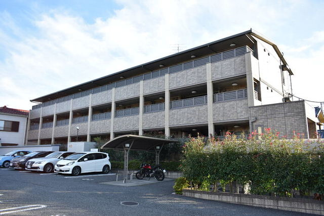 I．ヴィレッジ堀崎