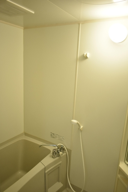 I．ヴィレッジ堀崎の浴室|バスルーム