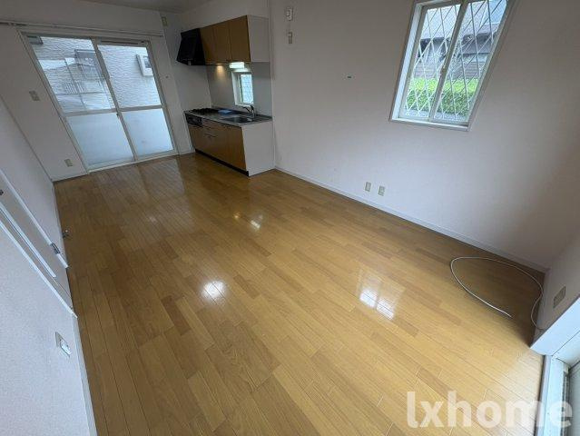 シャルマンの居間・リビング|こちらのリビングで趣味の時間をお楽しみください