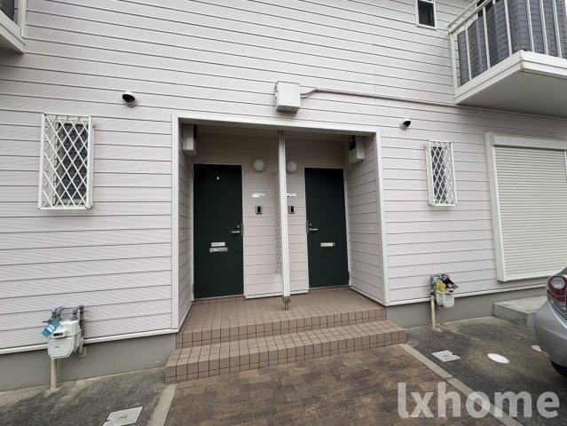 シャルマンのエントランス|ゆとりのあるエントランスです