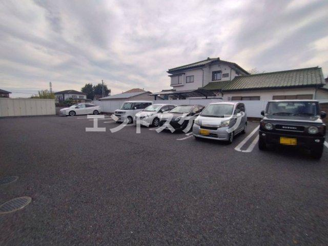 ハピネス　ガーデンの駐車場|高崎、前橋のお部屋探しはエンドスケープまで！お客様の理想お聞かせ下さい♪