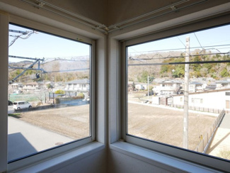 【展望】 | 市川三郷町岩間 Ｈ24年築セキスイハイム施工の中古戸建 車6 | 2階　北西側洋室からの眺望