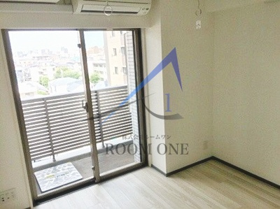 ライジングプレイス堀切の居間・リビング|洋室のお部屋です。